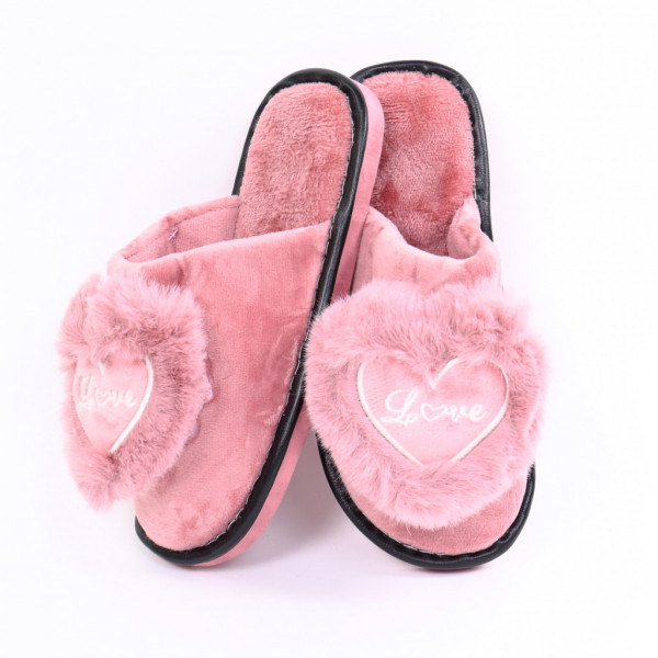 Papuci cu inima roz Mista