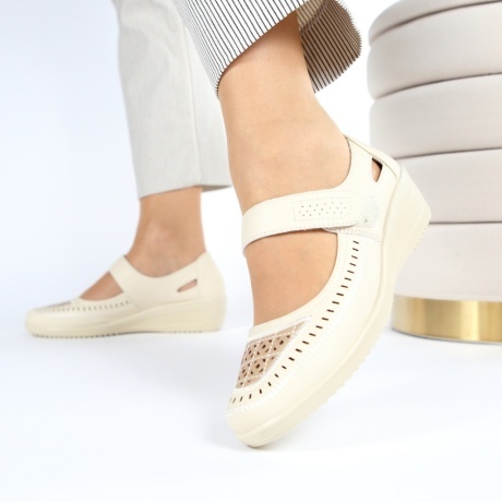 Pantofi crem cu platforma Heldia - Img 3