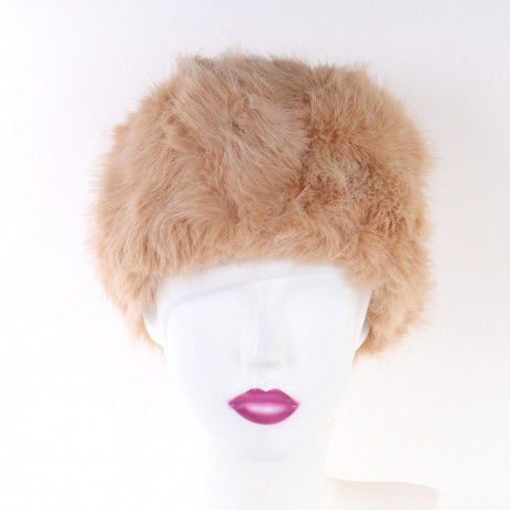 Caciula bej din blana Neka