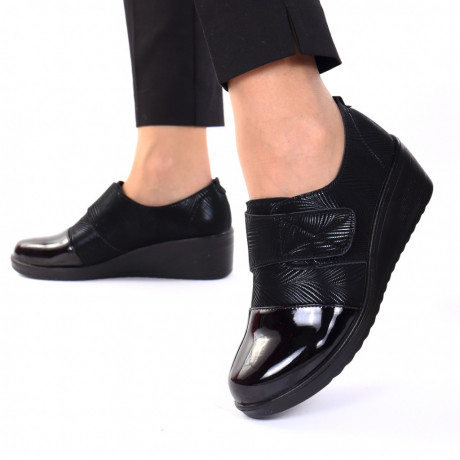 Pantofi negri cu platforma Emelia - Img 2