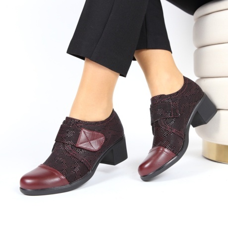 Pantofi bordo eleganti Furdana