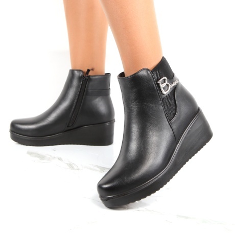 Botine negre Yaren