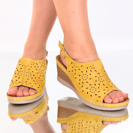 Sandale piele ecologica galbene Zora - Img 1