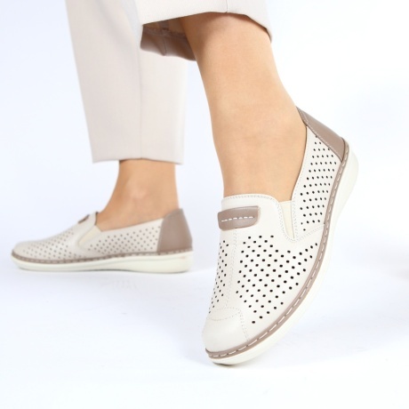 Pantofi bej comozi Alanka