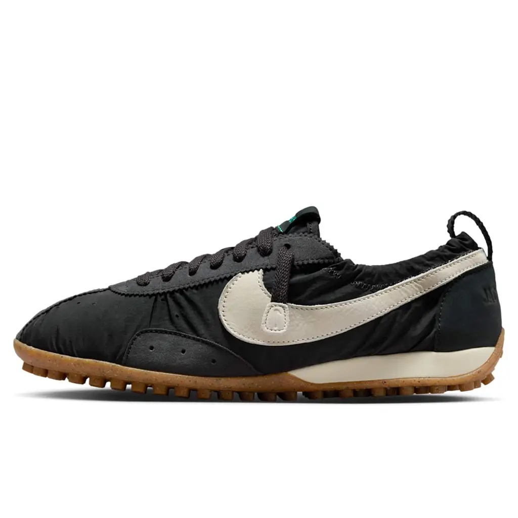 Jacquemus x Nike Moon Black