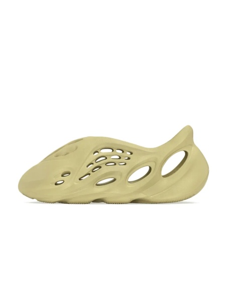 Yeezy Foam Runner Sulfur
