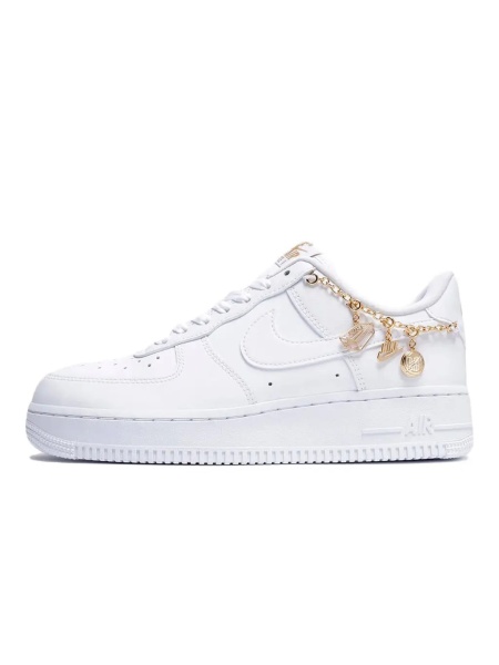 Nike Air Force 1 Low LX Lucky Charms