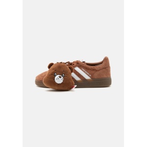 Care Bears x adidas Handball Spezial Tenderheart Bear - Img 2