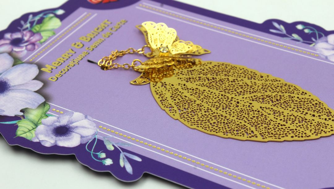 Decorațiune semn carte frunză aurie Purple