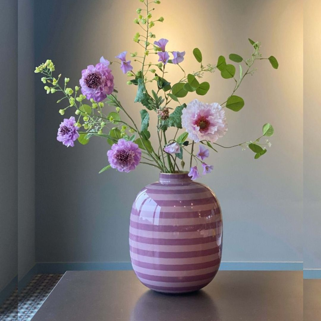 Vaza decorativă din metal dungi Lilac 32cm