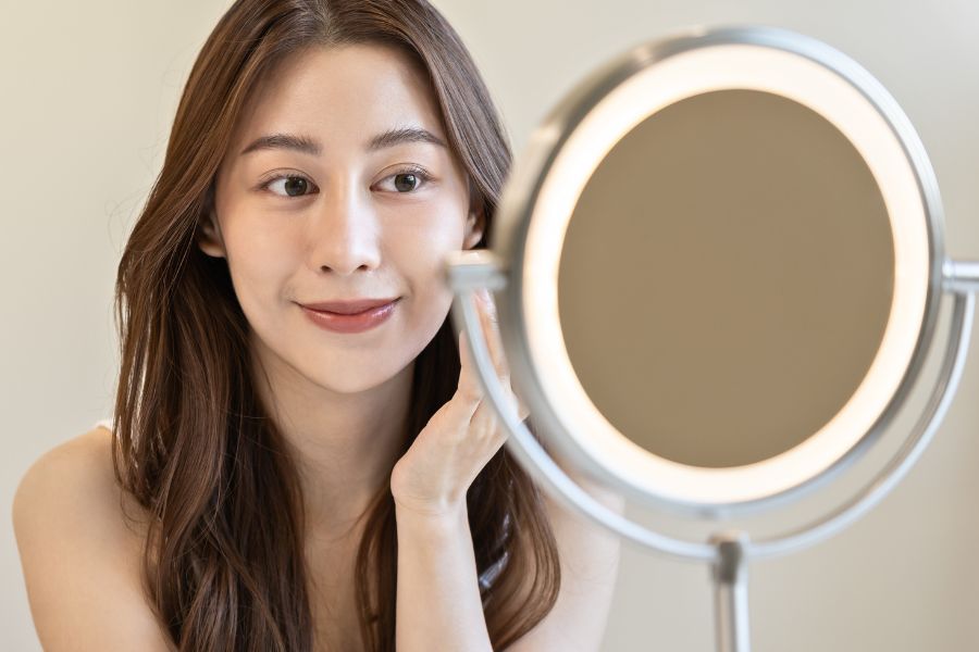 Oglinzi cosmetice