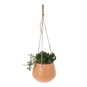 Plantă artificială suspendată cu mix de suculente, în ghiveci ceramic portocaliu 16 cm, cu agățătoare din sfoară