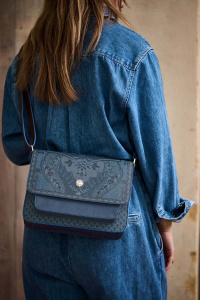 Geantă tip poștaș, Pip Studio, colecția Kyoto Festival, Denim Blue, 25x7x20cm