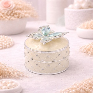 AZAY Round 4 cm Jewelry Box with Butterfly and Rhinestones – Ring Box, Jewelry Case, Women's Gift Box with Premium Packaging