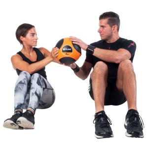 Minge medicinală 4 kg Pure 2 Improve – Portocaliu/Negru, din cauciuc, pentru antrenamente funcționale