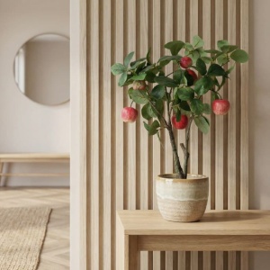 Plantă artificială copac fructifer 60 cm, cu fructe de măr și frunze verzi – pentru interior, ghiveci negru inclus
