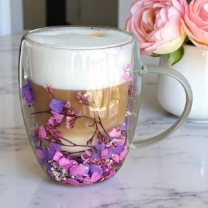Cană termo, din sticlă borosilicată, cu gypsophila, hortensii, trandafiri, 300 ml, pereți dubli, eCarla, SZK166