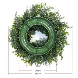 Coroniță decorativă, de Crăciun, cu frunziș verde și conuri, efect de brumă, 38 cm, WSN24