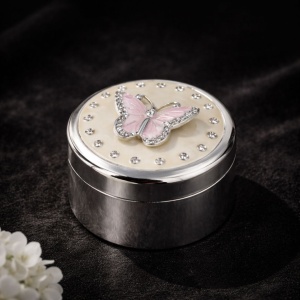 Cutie Bijuterii Rotundă 7 cm cu Fluture Roz și Strasuri AZAY – Casetă Bijuterii Elegantă, Cutie Inel, Cutie Cadou Femei cu Ambalaj Premium