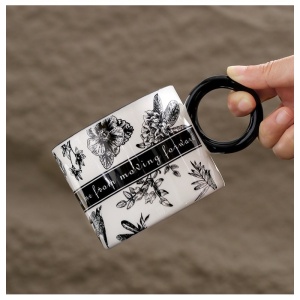 Set 2 căni din ceramică, „TO YOU” alb-negru, în cutie cadou premium, 310 ml, eCarla, KB11
