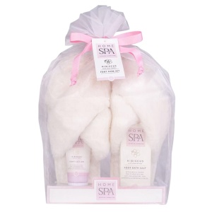 Set îngrijire picioare HOME SPA – Loțiune, Sare de baie și Papuci pufoși, Hibiscus & Unt de Shea, mărime unică 40-41