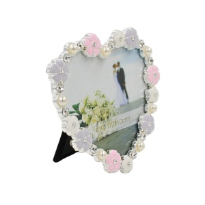 Ramă Foto Inimă AZAY cu Flori și Perle, 10x10 cm, Ramă Foto Romantică Decorativă, Cadou Nuntă / Aniversare, Cutie Cadou Inclusă
