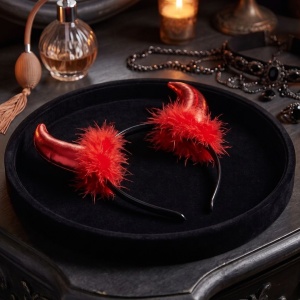 Bentiță de Halloween cu coarne roșii lucioase și blăniță, accesoriu pentru costum de diavol