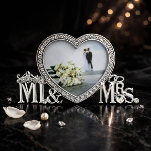 "Mr & Mrs" Heart-Shaped Wedding Photo Frame with Rhinestones, 10x10 cm, AZAY – Gift for Newlyweds, Couples, Anniversaries, Valentine’s Day; Romantic Silver Decor