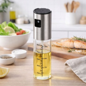 Cooking and salad oil sprayer, 90 ml graduated container, fine mist, modern stainless steel and glass design.