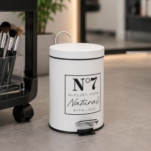 Coș de gunoi N°7, cu pedală, capacitate 3l, culoarea alb, 17x24.5 cm