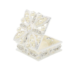 Cutie Bijuterii Pătrată 5x5 cm cu Flori, Perle și Strasuri AZAY – Casetă Bijuterii Elegantă, Cutie Inel, Cutie Cadou Femei cu Ambalaj Premium