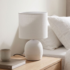 Lampă de masă decorativă cu abajur textil alb și bază ceramică albă, E14