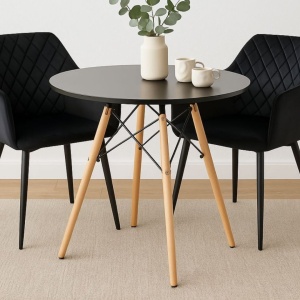 Masă rotundă Jumi, model scandinav, 80x80 cm, din MDF negru, cu picioare din lemn masiv
