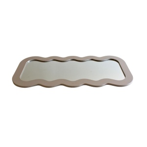 Oglindă decorativă cu ramă ondulată – 37x80 cm, sticlă + cadru MDF, gri