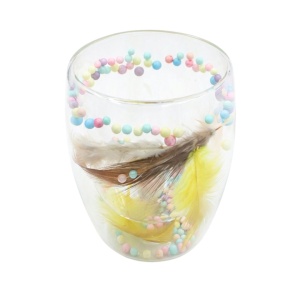 Pahar cu inserție de pene și biluțe colorate pastel, pereți dubli, sticlă borosilicată, 300 ml, Aurora Bloom