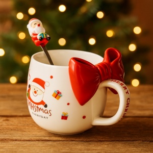 Cană ceramică, de Crăciun, cu fundă roșie și linguriță, 400ml, KB25CZE, eCarla