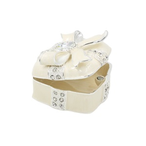 Cutie Bijuterii 6x6 cm în Formă de Cadou cu Fundă și Strasuri AZAY – Casetă Bijuterii Elegantă, Cutie Inel, Cadou Femei cu Ambalaj Premium