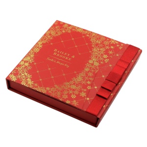 Decorațiune metalică Bailey & Brook, Moș Crăciun cu Cheia Magică a Crăciunului, cutie cadou elegantă