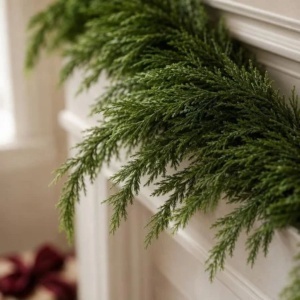 Ghirlandă decorativă, de Crăciun, crenguțe bogate de conifer artificial cu aspect natural, verde, 180 cm, WSN32