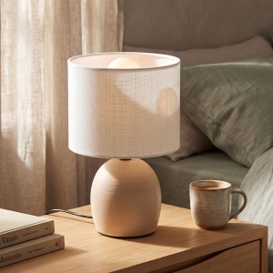 Lampă de masă decorativă cu abajur textil alb și bază ceramică bej, E14
