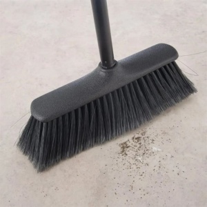 Mătură de uz casnic cu coadă, materiale reciclate, culoare negru, 120 cm