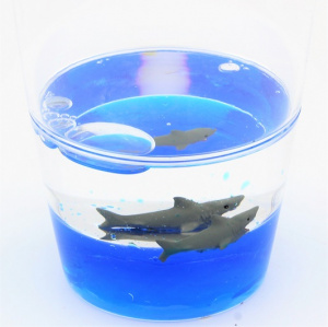 Pahar cu figurine plutitoare, albastru, model cu rechini, 250ml