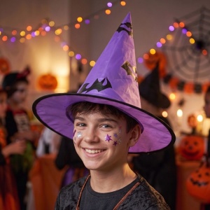 Pălărie de vrăjitoare, pentru Halloween, cu lilieci, culoarea mov