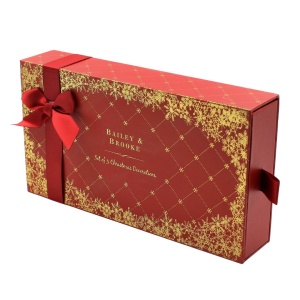 Set cadou Bailey & Brooke, 3 decorațiuni metalice „Moș Crăciun și prietenii săi”