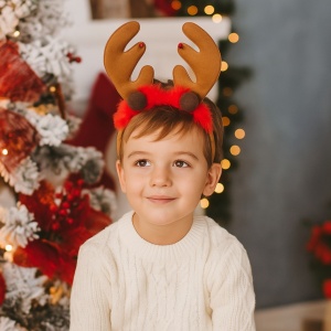 Bentiță pentru Craciun, ren cu coarne maro și pene roșii, Xmas