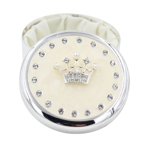 Cutie Bijuterii Rotundă 7 cm cu Coroană și Strasuri AZAY – Casetă Bijuterii Elegantă, Cutie Inel, Cutie Cadou Femei Premium, Ambalaj Inclus