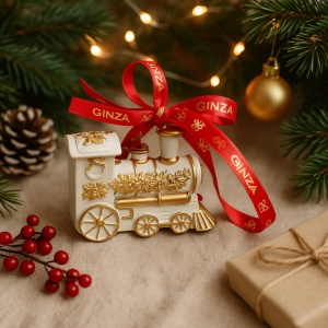 Decorațiune Regatul de Crăciun, Royal, model locomotivă albă, 7 cm