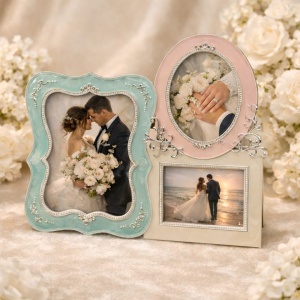 AZAY 3-Photo Collage Frame, Pastel Multicolor, 9x13 cm + 8x9 cm + 8x6.5 cm, Family/Couple Photo Frame, Elegant Gift, Gift Box Included