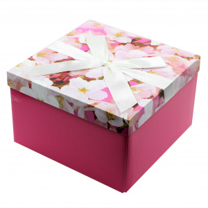 Cutie de cadou cu tissue paper, fundita decorativa si minifelicitare - Flori de cires