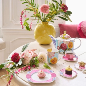 Farfurie din porțelan, Breakfast, Pip Studio, 23.5cm, colecția Royal Multi